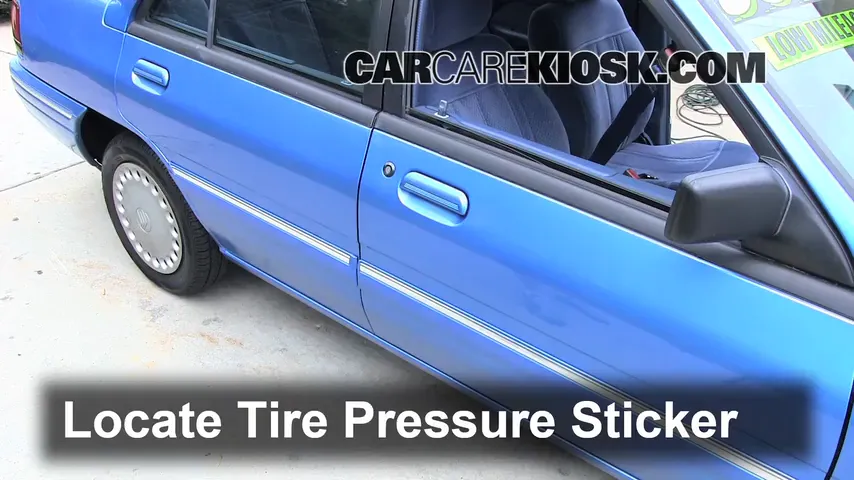 1994 Mercury Tracer 1.9L 4 Cyl. Sedan Neumáticos y ruedas Controlar presión de neumáticos